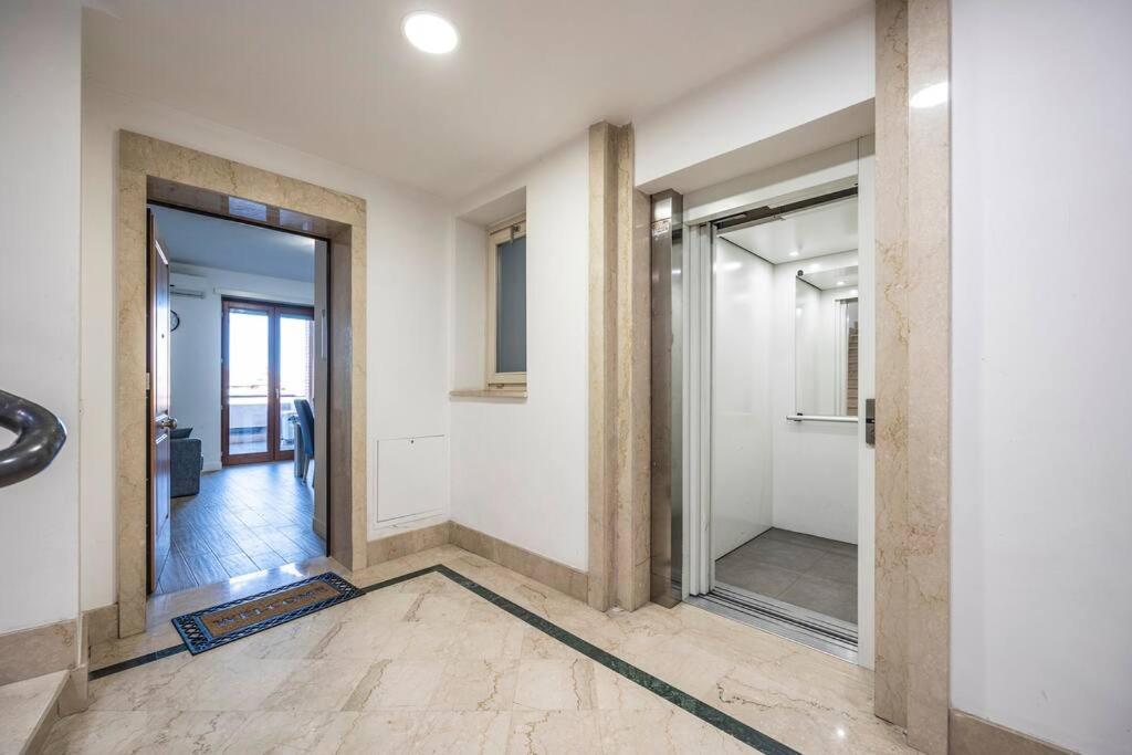 Apartment Roma Relax 2 Con Wifi-Ac-Netflix Zewnętrze zdjęcie