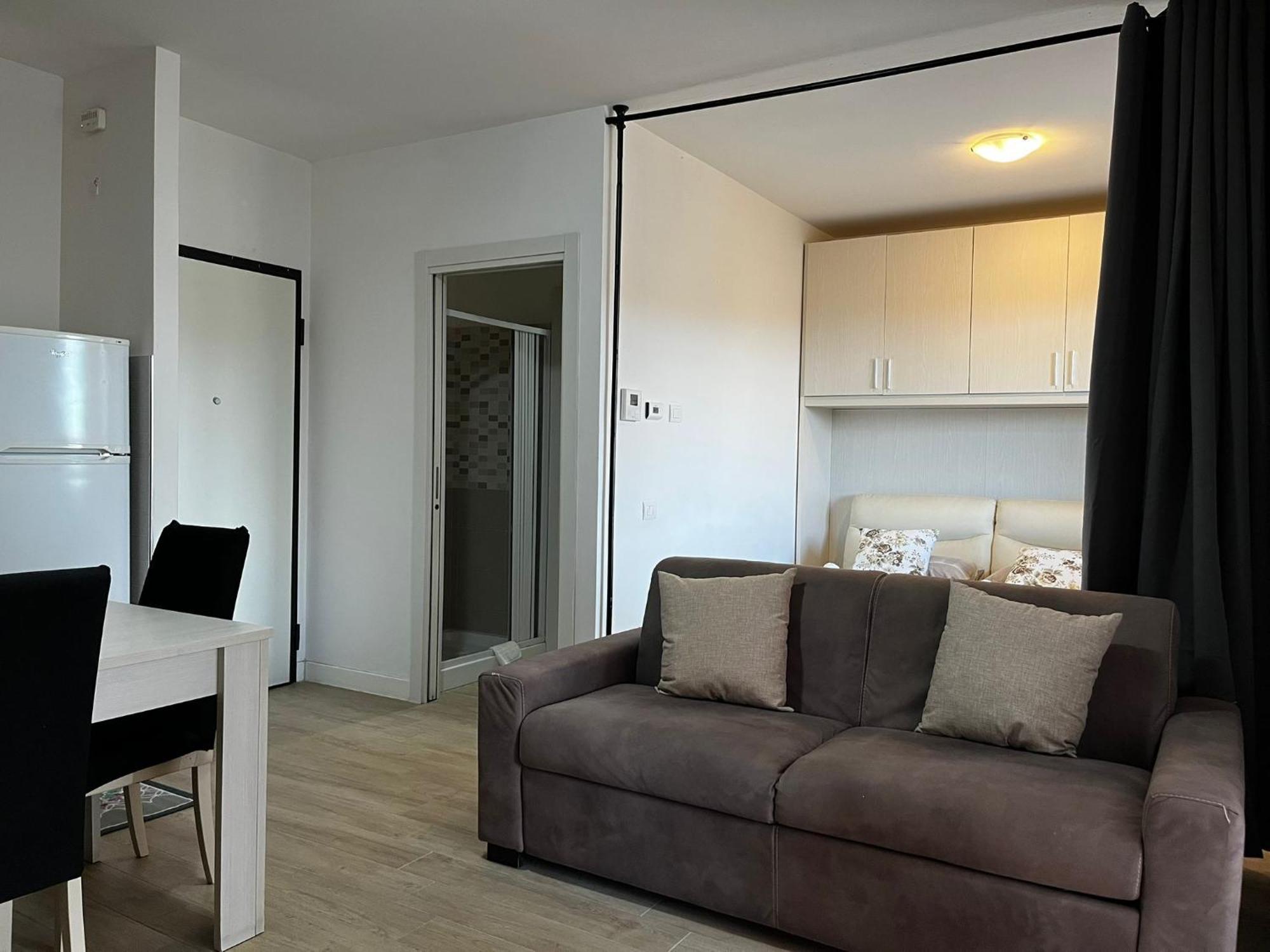 Apartment Roma Relax 2 Con Wifi-Ac-Netflix Zewnętrze zdjęcie